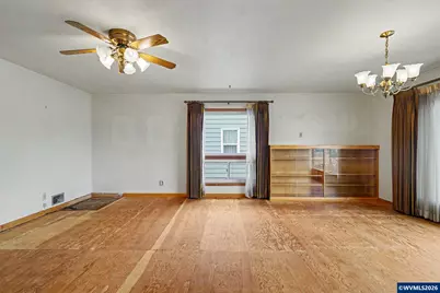 135 St Mary's Av, Mount Angel, OR 97362 - Photo 7