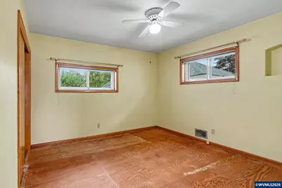 135 St Mary's Av, Mount Angel, OR 97362 - Photo 17