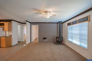 1110 26th Ave, Sweet Home, OR 97386 - Photo 5