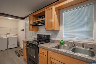 1110 26th Av, Sweet Home, OR 97386 - Photo 9
