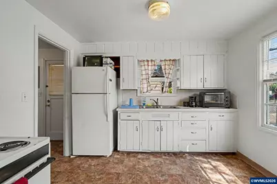 2225 Jelden St NE, Salem, OR 97301 - Photo 9