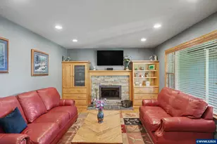 4920 Jones Rd SE, Salem, OR 97302 - Photo 7