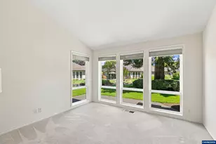 732 Castle Pines Dr N, Keizer, OR 97303 - Photo 25