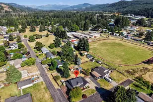 764 3rd St, Lyons, OR 97358 - Photo 49