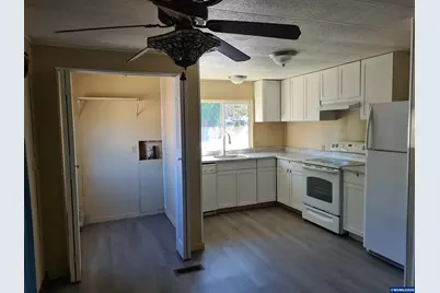 1530 Tamarack #7 St, Sweet Home, OR 97386 - Photo 3