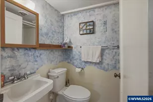 350 19th St NE, Salem, OR 97301 - Photo 25