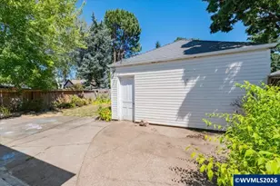 350 19th St NE, Salem, OR 97301 - Photo 33