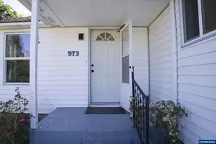 973 23rd Ave, Sweet Home, OR 97386 - Photo 3