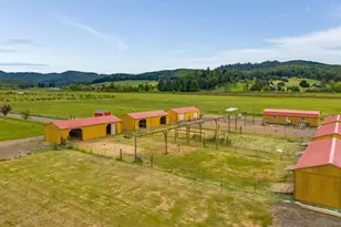 24218 Vaughn Rd, Veneta, OR 97487 - Photo 31