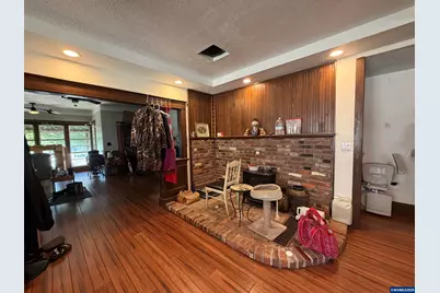 1339 3rd St NW, Salem, OR 97304 - Photo 9