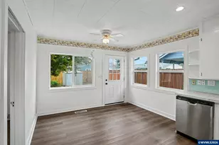 969 SE Miller Ave, Dallas, OR 97338 - Photo 7