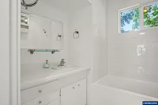 969 SE Miller Ave, Dallas, OR 97338 - Photo 15