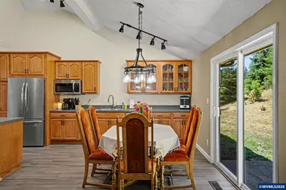 7235 Bates Rd S, Salem, OR 97306 - Photo 15