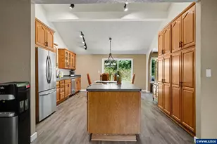 7235 Bates Rd S, Salem, OR 97306 - Photo 13