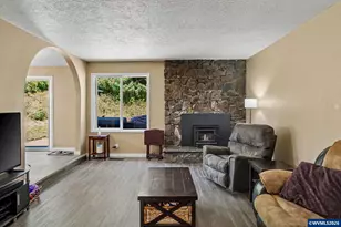 7235 Bates Rd S, Salem, OR 97306 - Photo 9