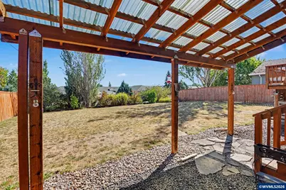 339 NW Denton St, Dallas, OR 97338 - Photo 35