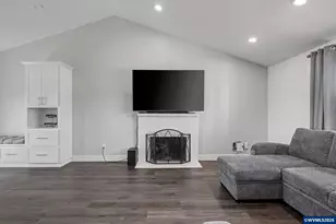 339 NW Denton St, Dallas, OR 97338 - Photo 5