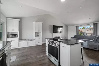339 NW Denton St, Dallas, OR 97338 - Photo 15