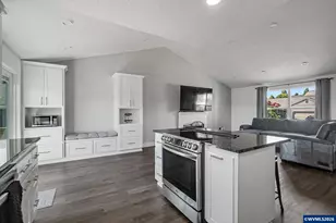 339 NW Denton St, Dallas, OR 97338 - Photo 15