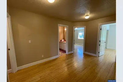 7233 Eastwood Ct SE, Turner, OR 97392 - Photo 9