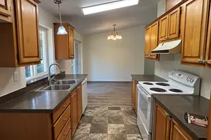 390 Montgomery St, Falls City, OR 97344 - Photo 7