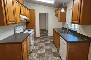 390 Montgomery St, Falls City, OR 97344 - Photo 5