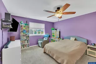 404 Vine Ave, Woodburn, OR 97071 - Photo 23