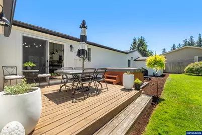 1637 Ten Oaks Ln, Woodburn, OR 97071 - Photo 25