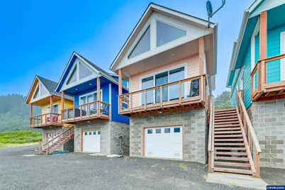 95590 S US 101 #3 Hwy, Yachats, OR 97498 - Photo 1