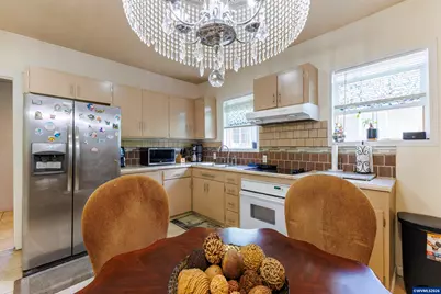 1329 Baker St NE, Salem, OR 97301 - Photo 9