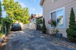 1329 Baker St NE, Salem, OR 97301 - Photo 25
