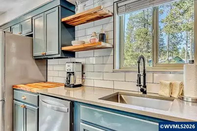 17215 Guss Ln, Bend, OR 97707 - Photo 15