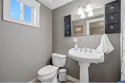 4200 Long St, Sweet Home, OR 97386 - Photo 17