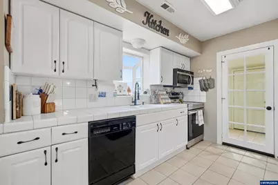 4200 Long St, Sweet Home, OR 97386 - Photo 9