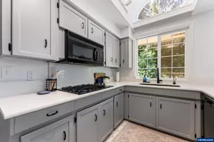 3127 Orchard Heights Rd NW, Salem, OR 97304 - Photo 15