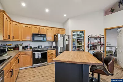 1590 SW Hill St, Dallas, OR 97338 - Photo 11