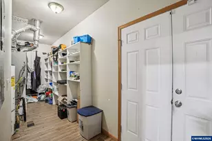 1590 SW Hill St, Dallas, OR 97338 - Photo 23
