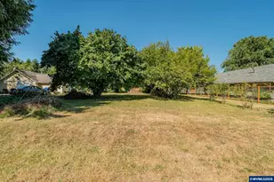 895 Elma Ave SE, Salem, OR 97317 - Photo 3