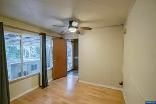 1610 NW Highland Dr, Corvallis, OR 97330 - Photo 25