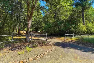 1897 Cochrane Ln, Dallas, OR 97338 - Photo 31