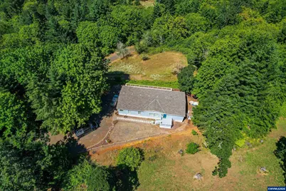 1897 Cochrane Ln, Dallas, OR 97338 - Photo 17