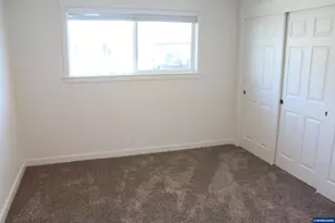 4942 Oak Park Dr NE, Salem, OR 97305 - Photo 19
