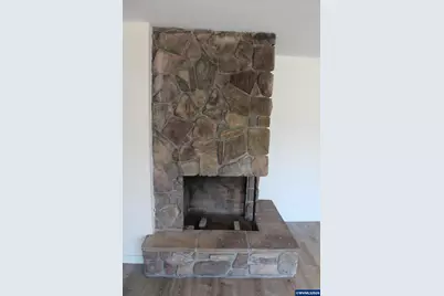4942 Oak Park Dr NE, Salem, OR 97305 - Photo 9
