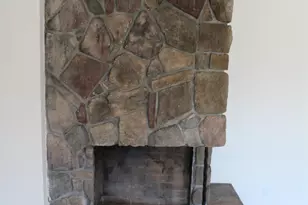 4942 Oak Park Dr NE, Salem, OR 97305 - Photo 9
