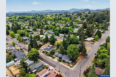 3204 NW Grant Av, Corvallis, OR 97330 - Photo 45