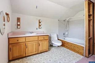 687 N Jefferson St, Lafayette, OR 97127 - Photo 25