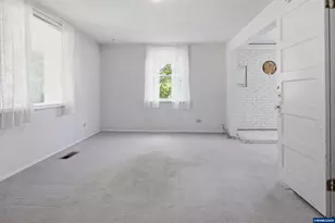 687 N Jefferson St, Lafayette, OR 97127 - Photo 7