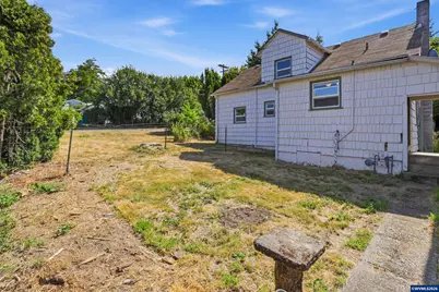 687 N Jefferson St, Lafayette, OR 97127 - Photo 31