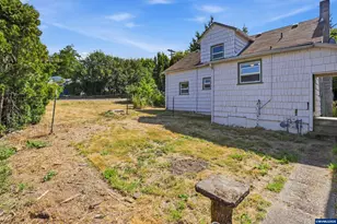 687 N Jefferson St, Lafayette, OR 97127 - Photo 31
