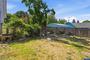 687 N Jefferson St, Lafayette, OR 97127 - Photo 33